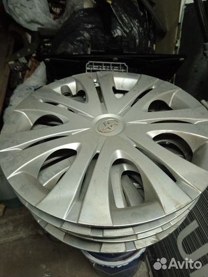 Колпаки на колеса r 16 toyota corolla auris