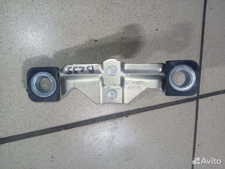 Ответная часть замка багажника Фабия 2 рестайлинг