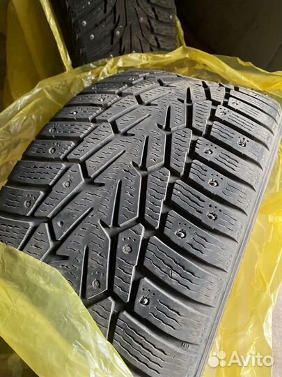 Nokian Tyres Hakkapeliitta 7 255/45 R18