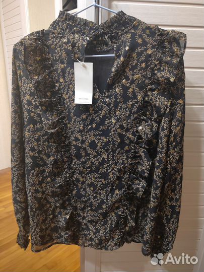 Костюм праздничный новый