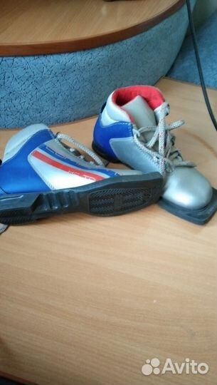 Лыжные ботинки