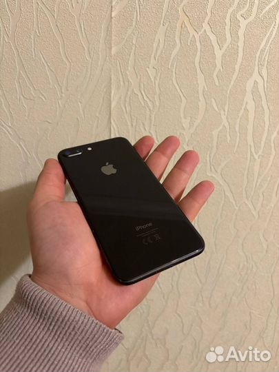 iPhone 8 Plus, 64 ГБ