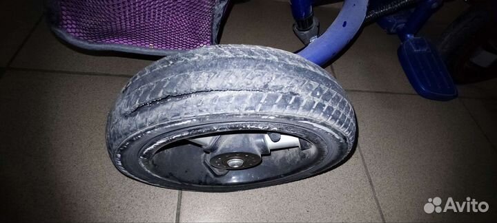 Детский велосипед с родительской ручкой