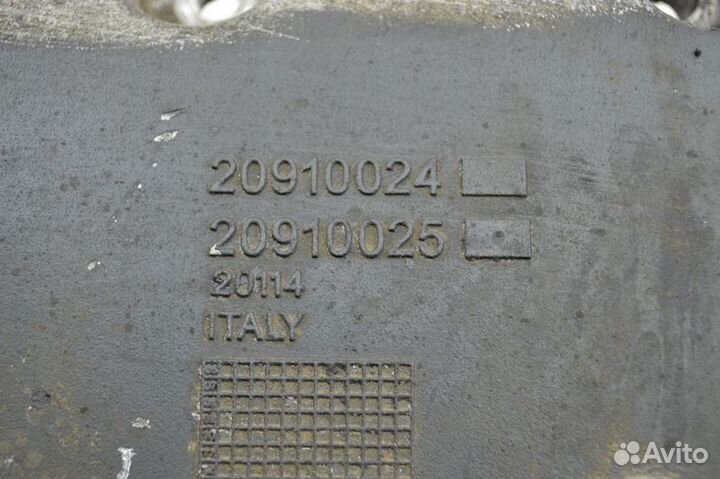 Крышка масляного радиатора мотора renault trucks P