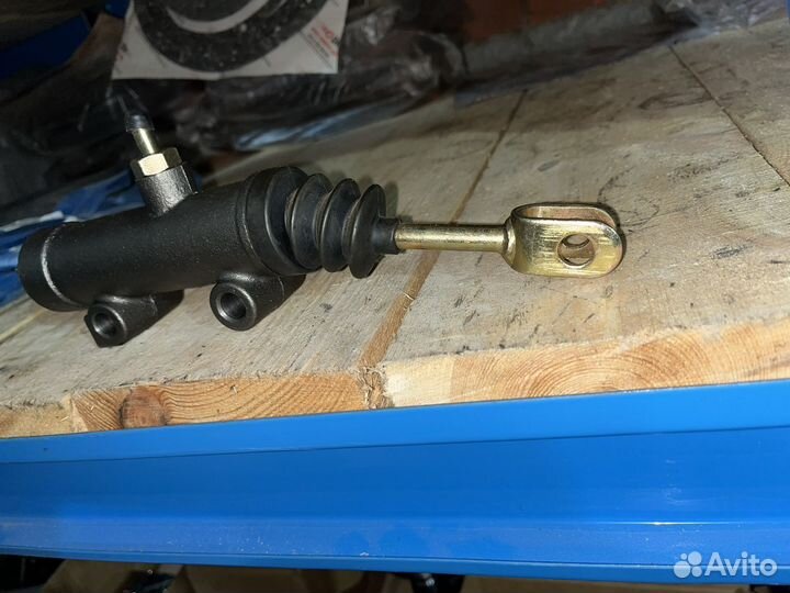 На Урал 4320 цилиндр сцепления гидравлический