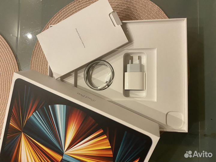 iPad pro (12,9-дюймовый) (5-ого поколения)