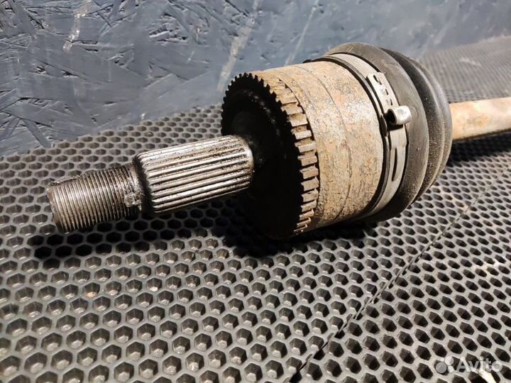 Привод передний правый Land Rover Discovery 2.7