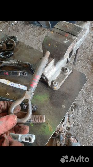 Nissan almera n16 крюк для буксировки автомобиля