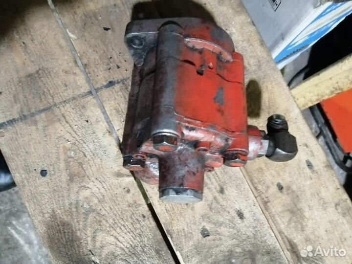 Насос гур Cummins M11 inter 9800