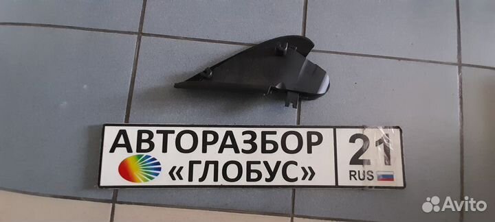 Заглушка зеркала внутр прав Skoda Oktavia A5