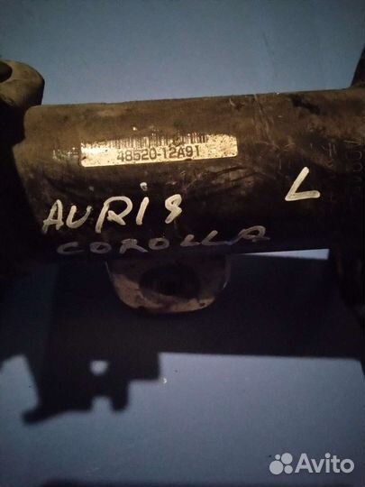 Тойота аурис королла