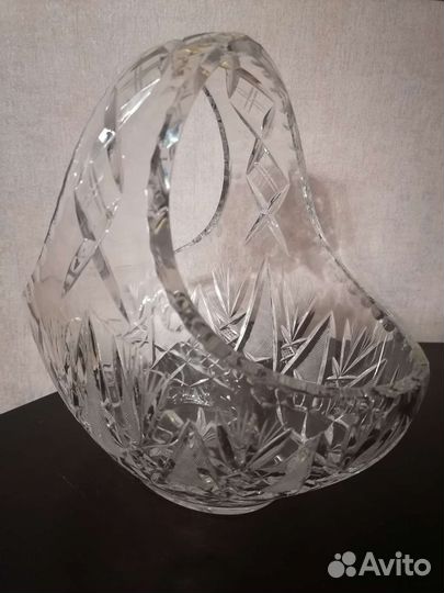 Хрустальная ваза