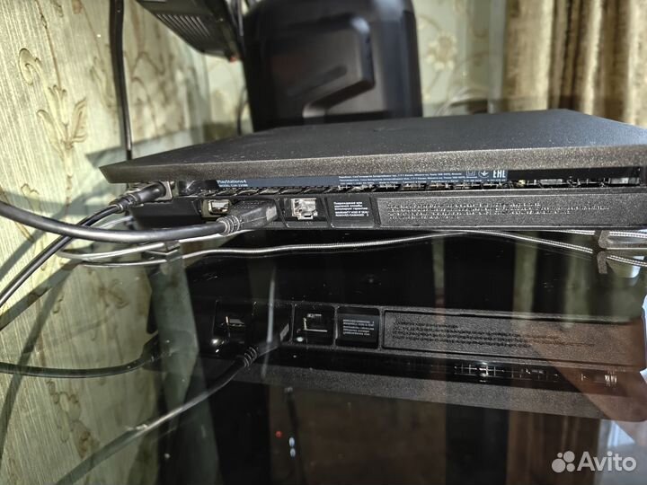Playstation 4 slim 1tb