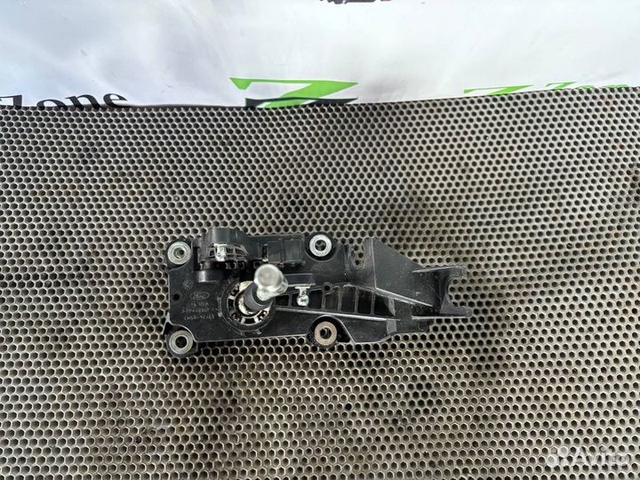 Кулиса на Ford focus 2