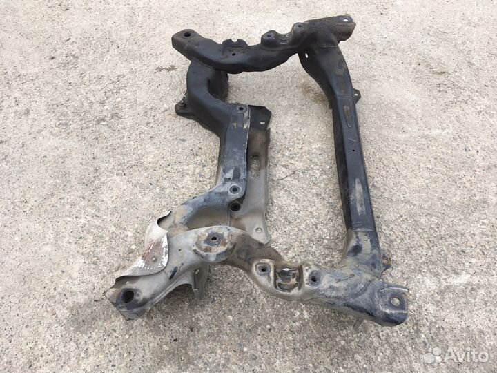 Балка подмоторная (подрамник) Mercedes W211 W219