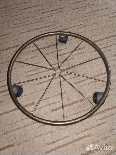 Подставка для больших цветов