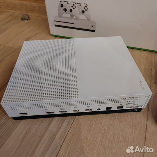 Xbox One S 1 tb, игры