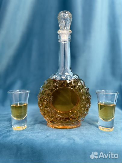 Графин хрустальный