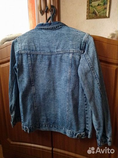 Джинсовая куртка