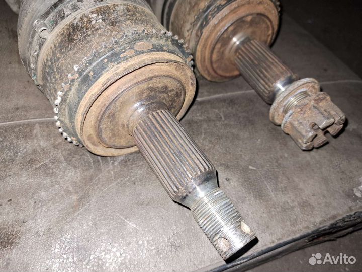 Привод Mitsubishi Pajero Montero 3 6g74 3.5L