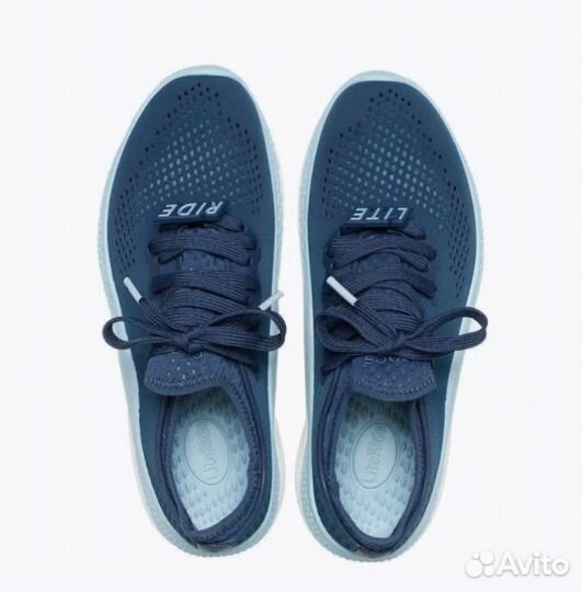 Кроссовки crocs