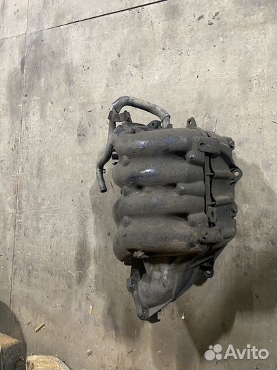 Впускной коллектор