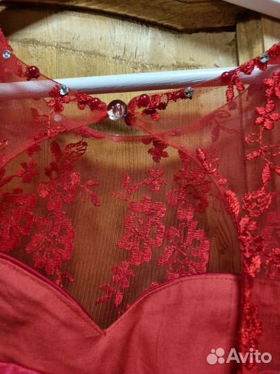 Шикарное платье для девочки