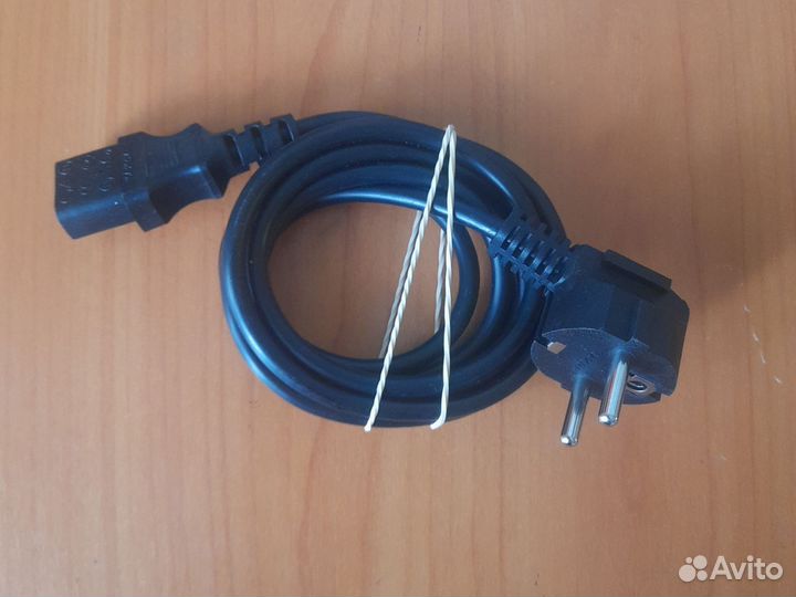 Сетевой кабель для компьютера