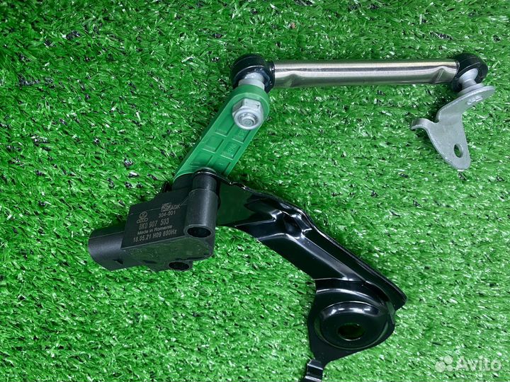 Датчик дорожного просвета Audi A4 A5 VAG