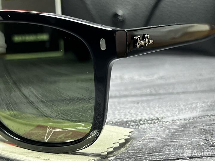 Солнцезащитные очки Ray-Ban RB-2213ch