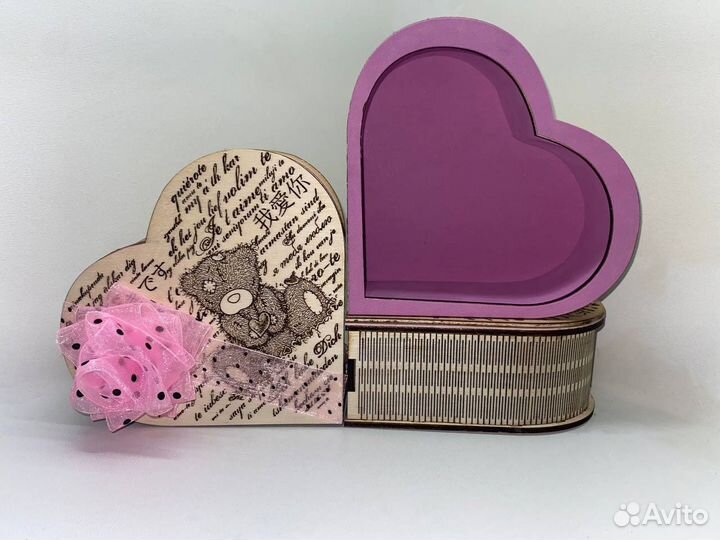 Подарочная шкатулка на 8 марта