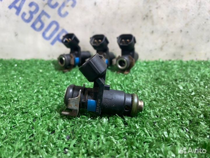 Форсунка топливная Skoda Fabia хэтчбек 1.6 CFN