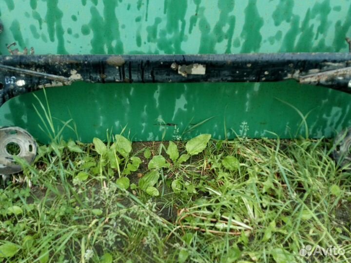 Задняя балка