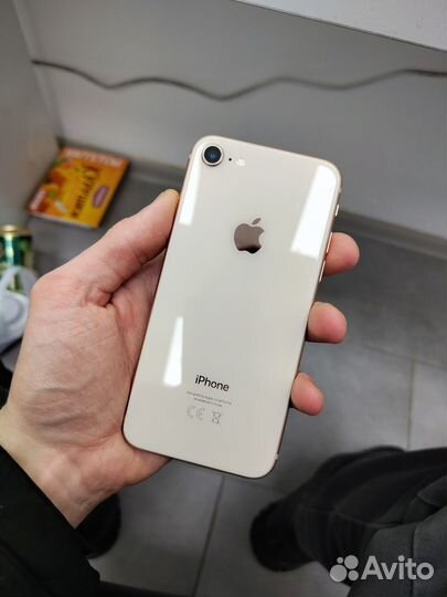 iPhone 8, 64 ГБ