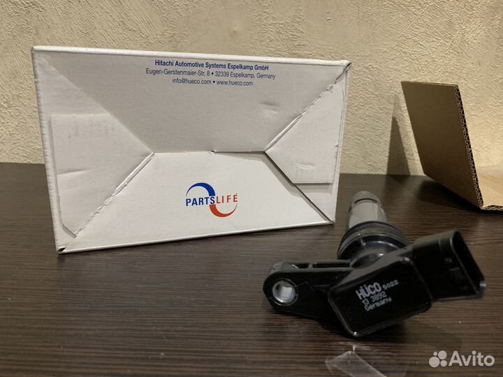 Катушка зажигания Hitachi/Huco для Volvo 30684245