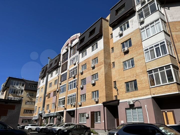 2-к. квартира, 90 м², 5/6 эт.