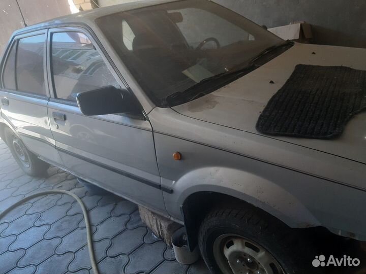 В разборе nissan sunny кузов n13 двс cd17