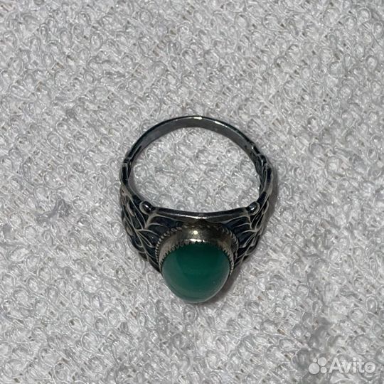 Кольцо с изумрудным камнем СССР (сзр)