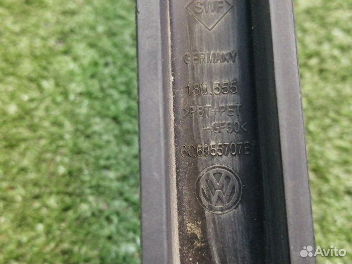 Поводок стеклоочистителя Volkswagen Polo 2006