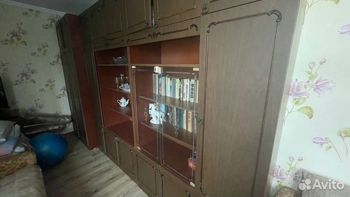 Мебельная стенка бу