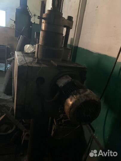 Станок радиально сверлильный