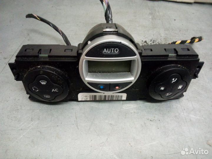 Блок управления климатической установкой Renault