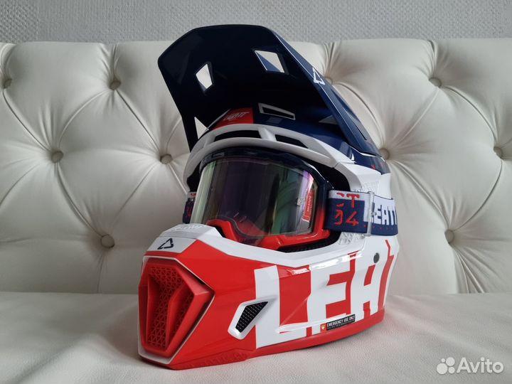 Шлем Leatt 7.5 с мacкoй кpacный 6eлый cuнuй V23