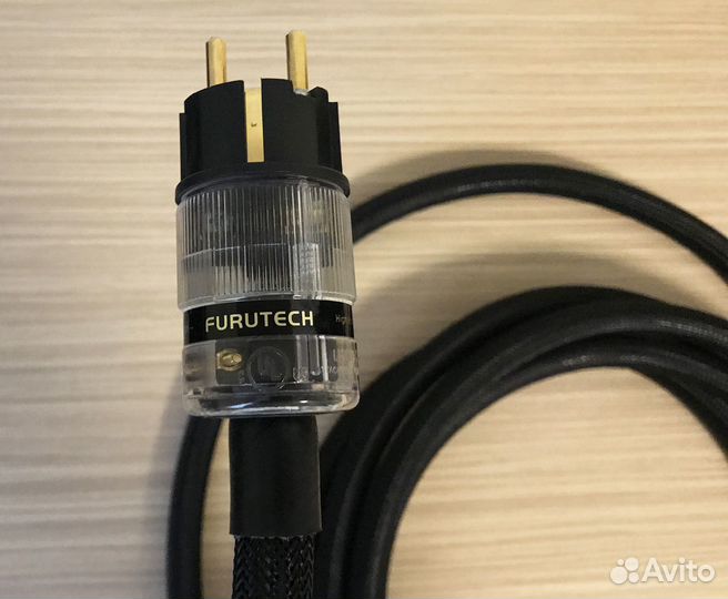 DH Labs Power Plus / Furutech FI-E35/FI-11N1, 5 м