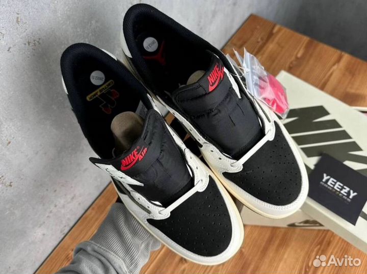 Кроссовки Nike Air Jordan 1 Low & Travis Scott
