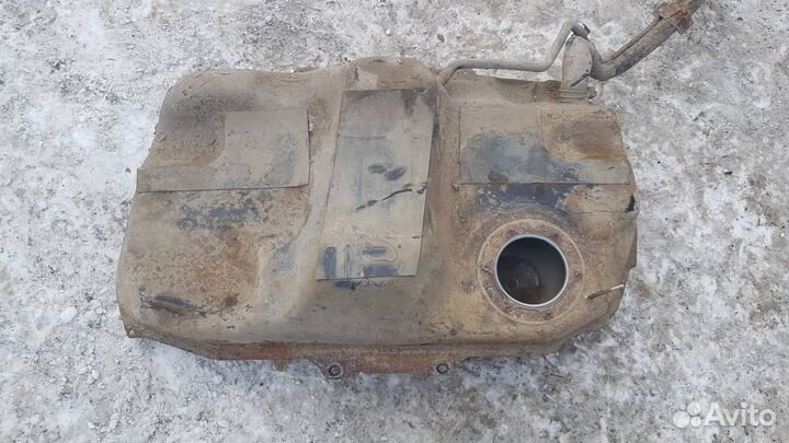 Б/У Бак топливный 1700A205 mitsubishi