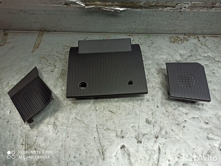 Накладка торпедо Toyota Land Cruiser 300