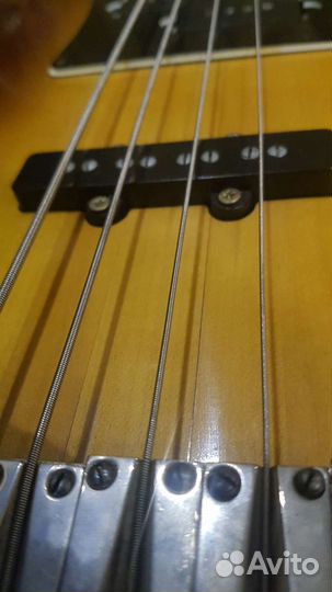 Бас гитара Jolana D-bass