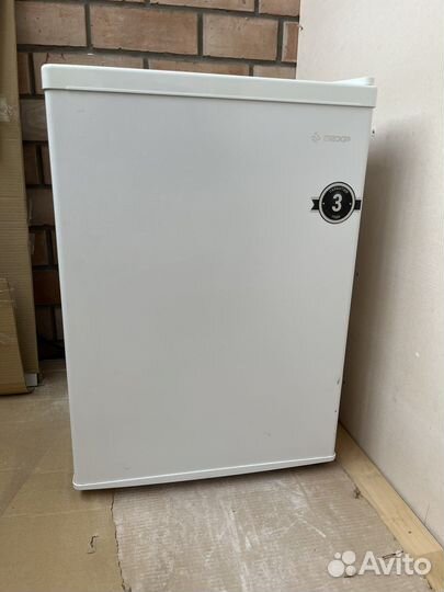 Холодильник маленький бу