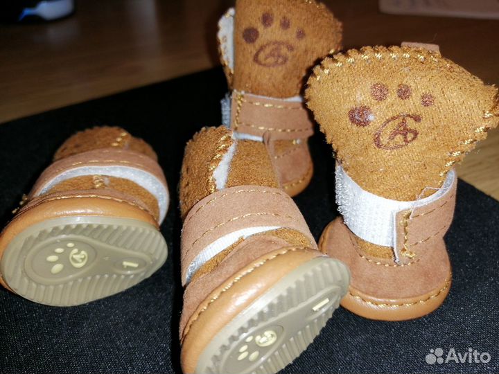 Ботинки меховые для маленькой собаки